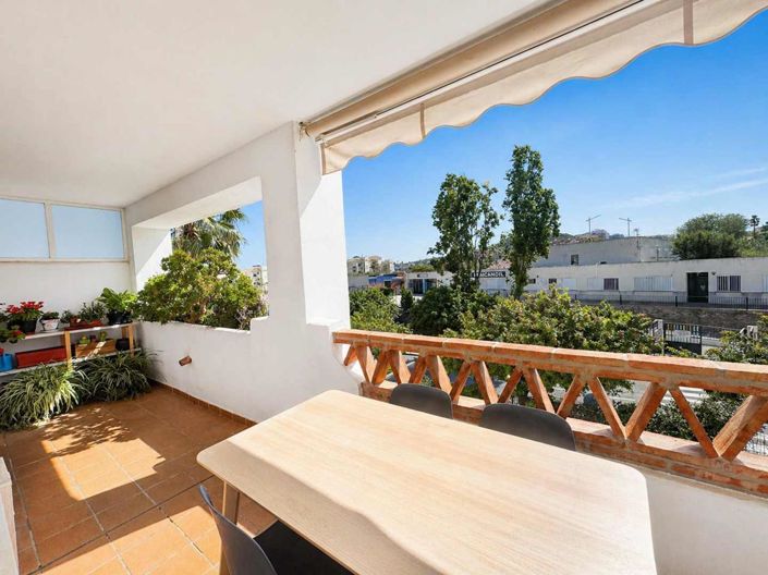 Image No.30-2 Bed Property for sale