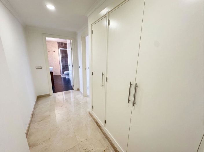 Image No.20-2 Bed Property for sale
