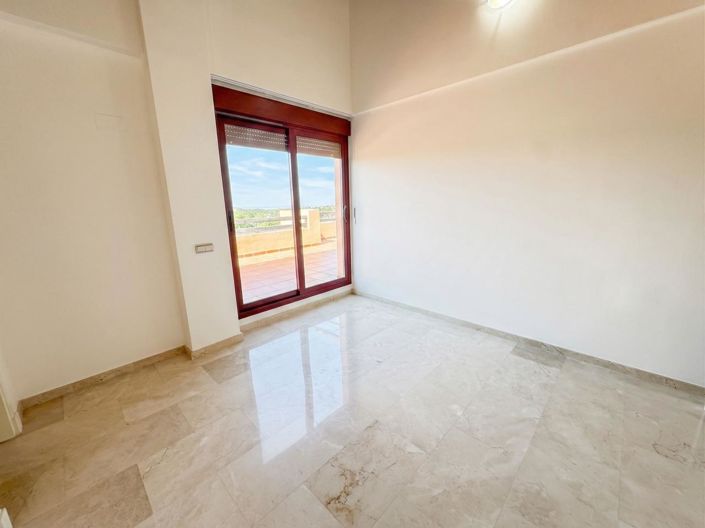Image No.24-2 Bed Property for sale