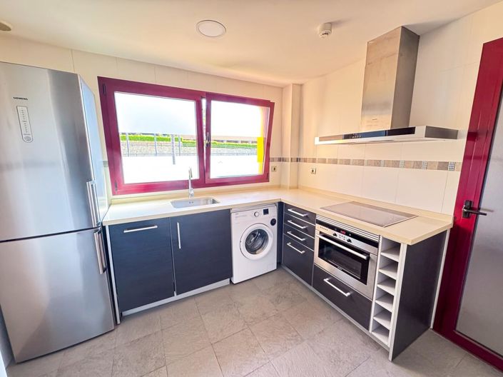 Image No.39-2 Bed Property for sale