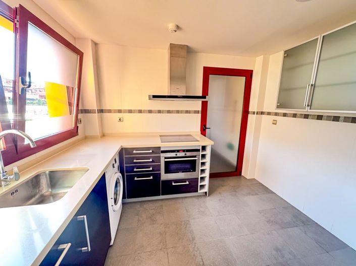 Image No.40-2 Bed Property for sale