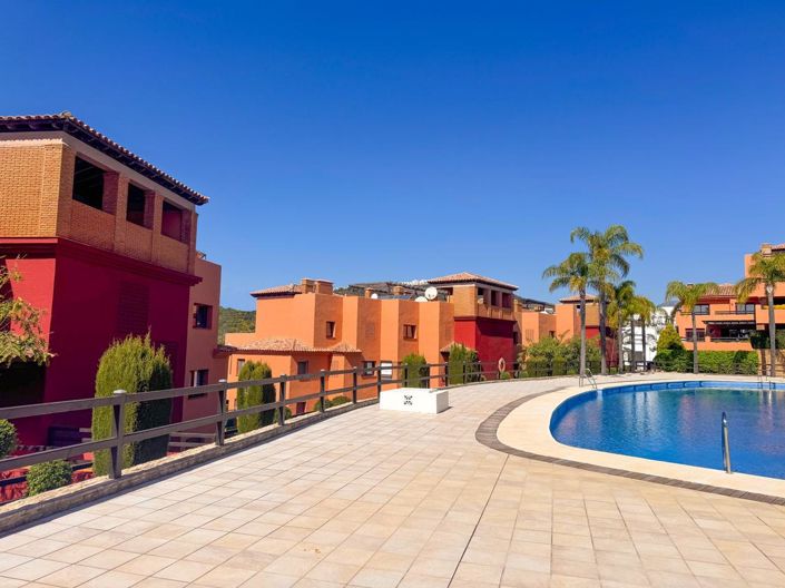 Image No.50-2 Bed Property for sale