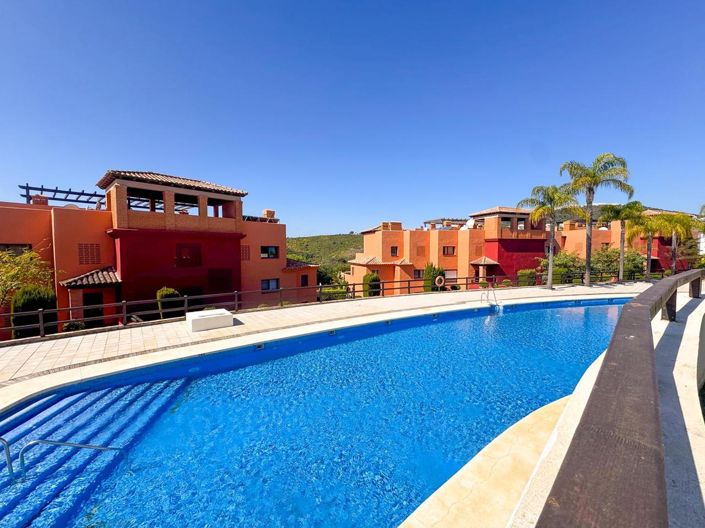 Image No.53-2 Bed Property for sale