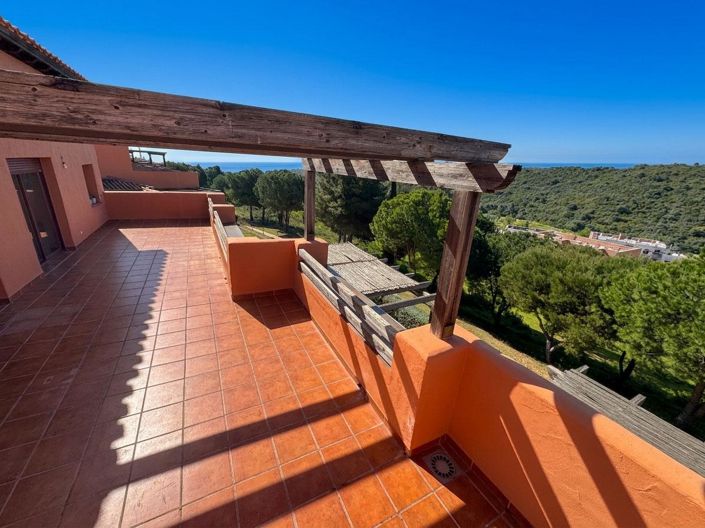 Image No.9-2 Bed Property for sale