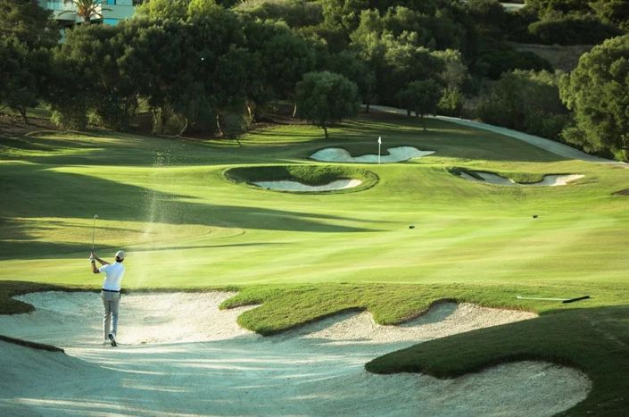 Image No.31-3 Bed Property for sale