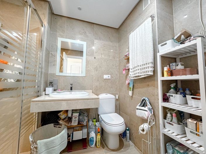 Image No.14-2 Bed Property for sale
