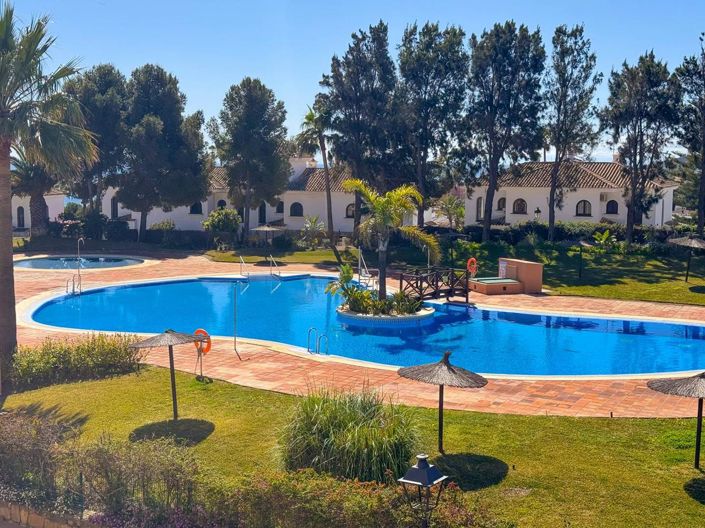 Image No.24-2 Bed Property for sale