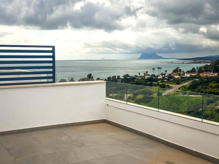 Image No.32-4 Bed Property for sale