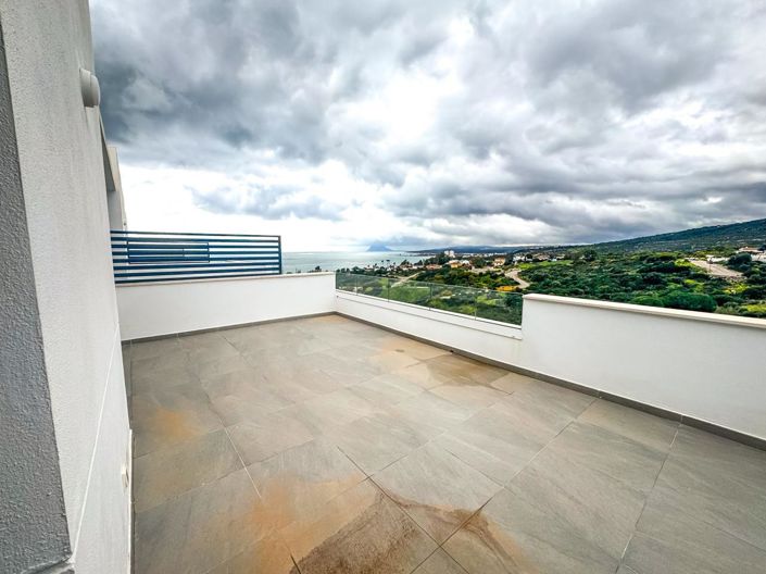 Image No.36-4 Bed Property for sale