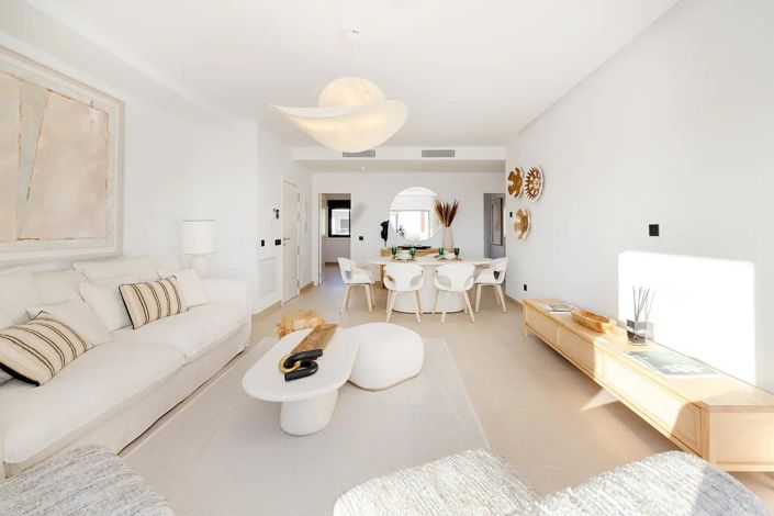 Image No.11-3 Bed Property for sale
