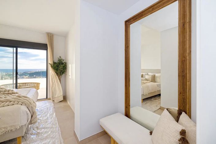 Image No.21-3 Bed Property for sale