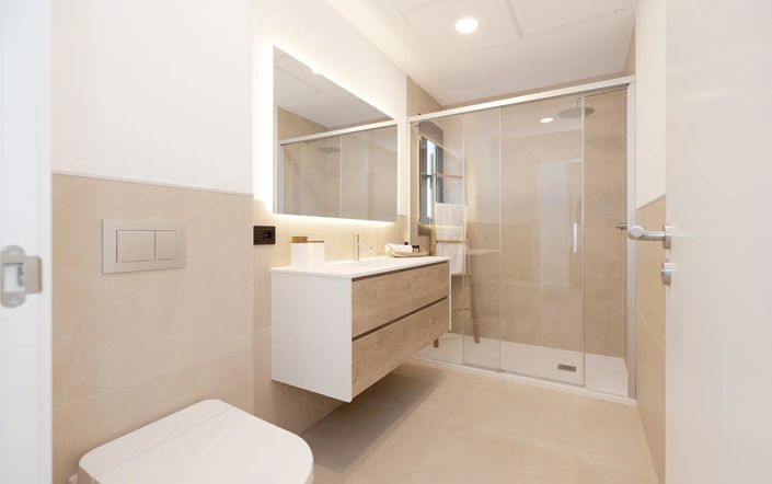 Image No.27-3 Bed Property for sale