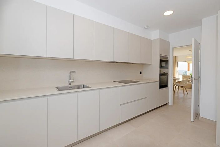 Image No.33-3 Bed Property for sale