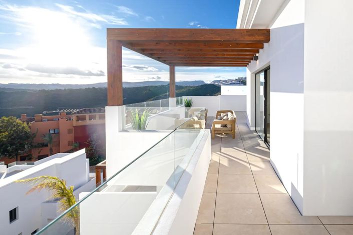Image No.36-3 Bed Property for sale