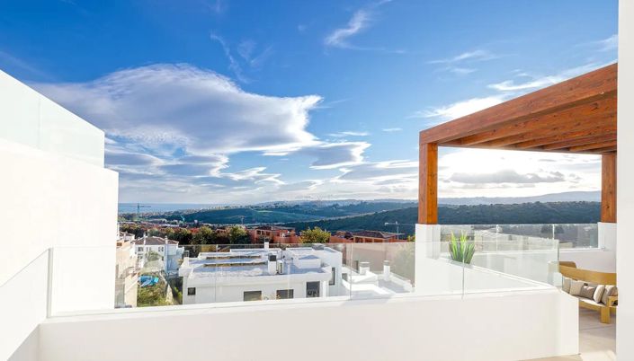 Image No.37-3 Bed Property for sale