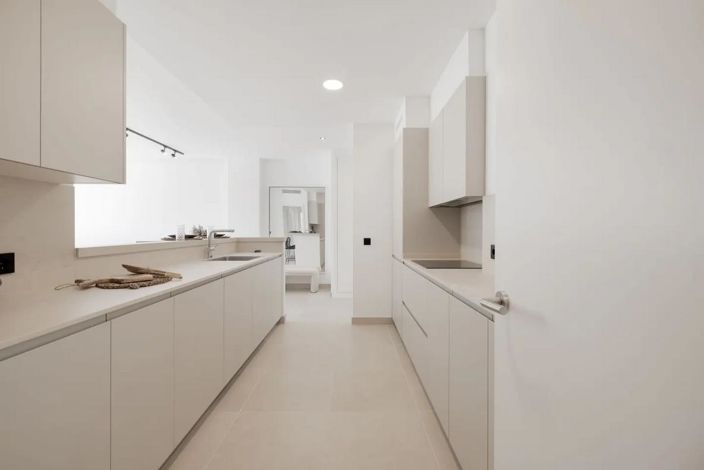 Image No.12-2 Bed Property for sale