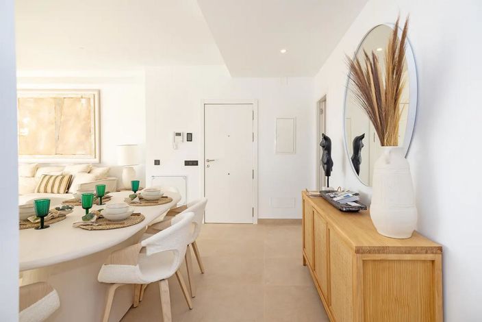 Image No.4-2 Bed Property for sale