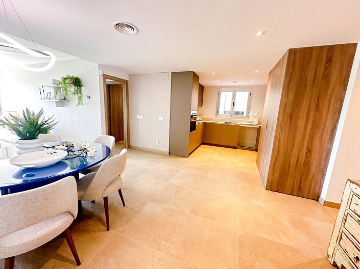 Image No.19-2 Bed Property for sale