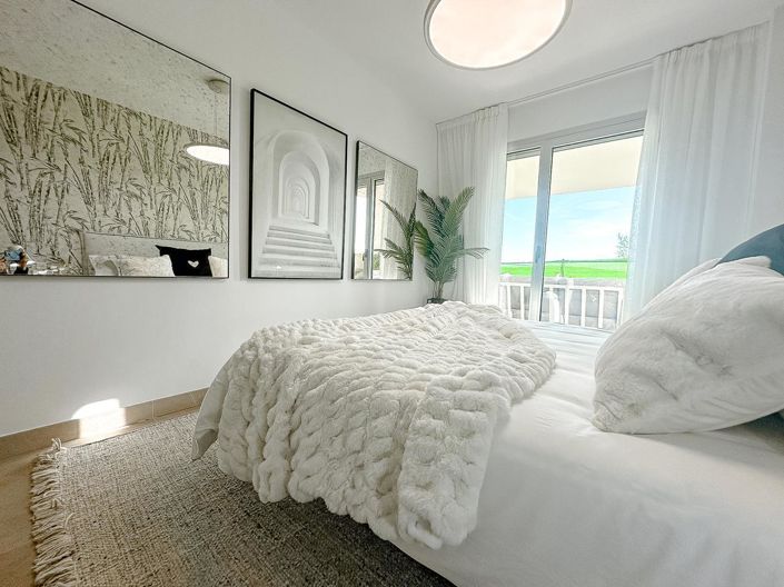 Image No.23-2 Bed Property for sale
