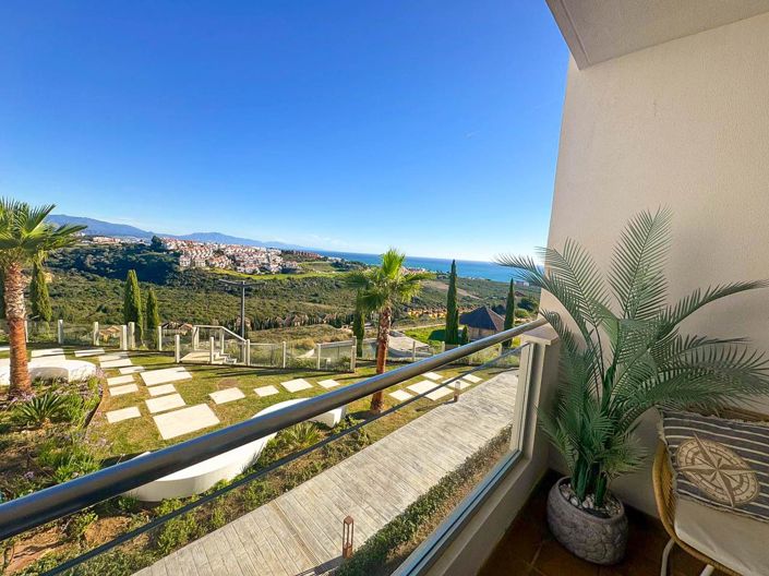 Image No.3-3 Bed Property for sale
