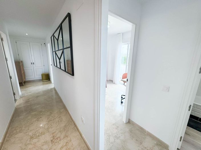 Image No.24-3 Bed Property for sale
