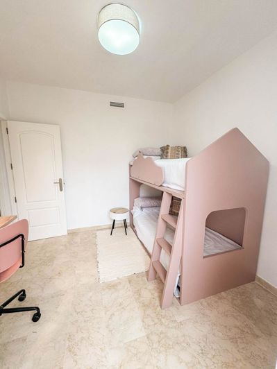 Image No.28-3 Bed Property for sale