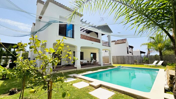 Image No.4-3 Bed Property for sale