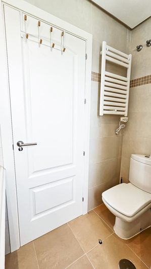 Image No.35-3 Bed Property for sale