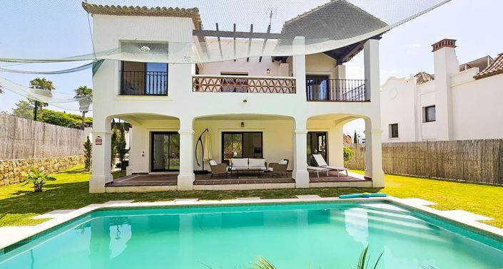Image No.5-3 Bed Property for sale