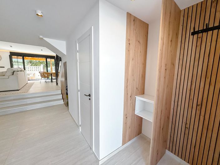 Image No.26-2 Bed Property for sale
