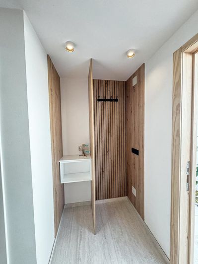 Image No.28-2 Bed Property for sale