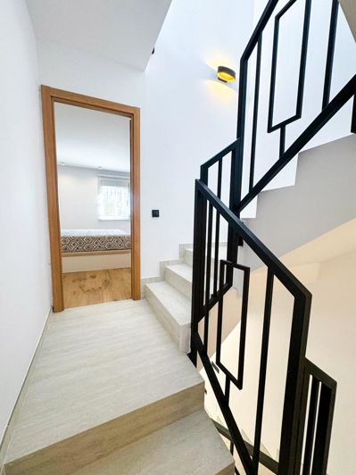 Image No.30-2 Bed Property for sale