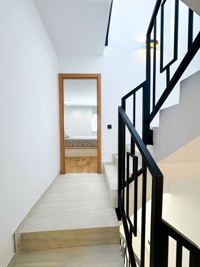 Image No.52-2 Bed Property for sale