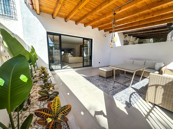 Image No.7-2 Bed Property for sale