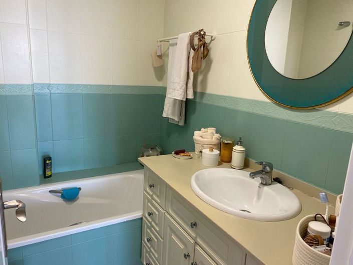 Image No.19-2 Bed Property for sale