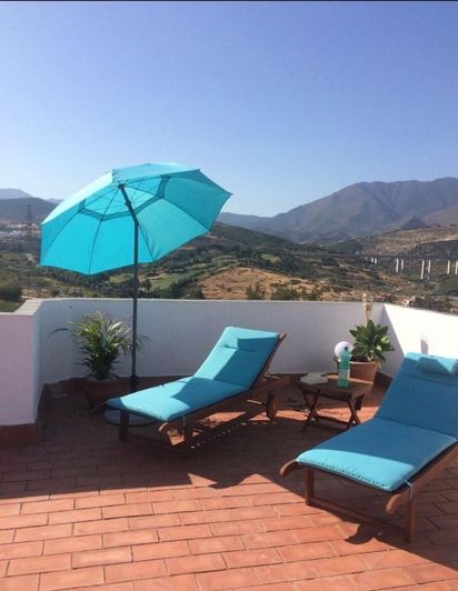 Image No.32-2 Bed Property for sale
