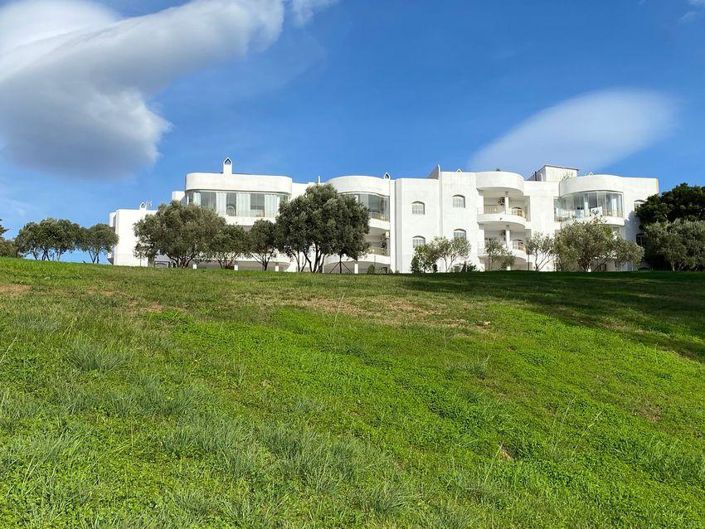 Image No.38-2 Bed Property for sale