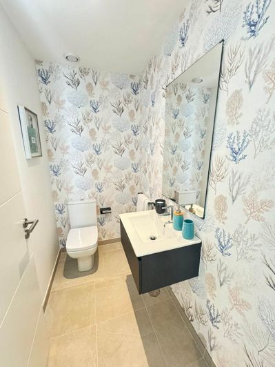 Image No.32-3 Bed Property for sale