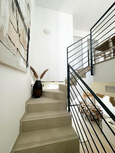 Image No.33-3 Bed Property for sale