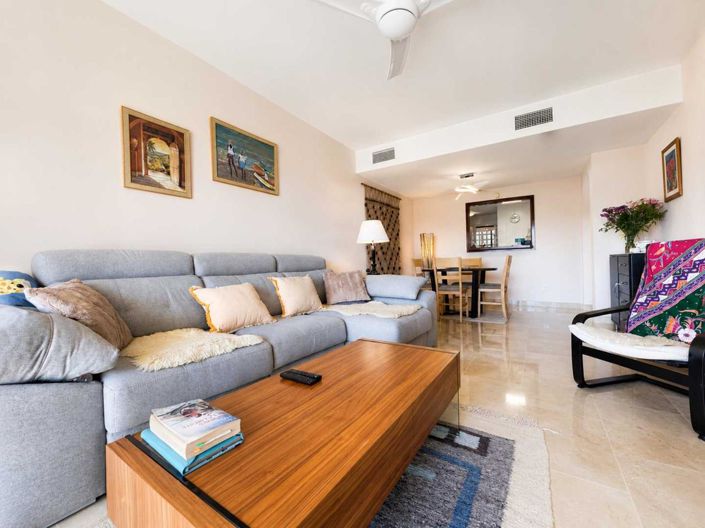 Image No.11-2 Bed Property for sale