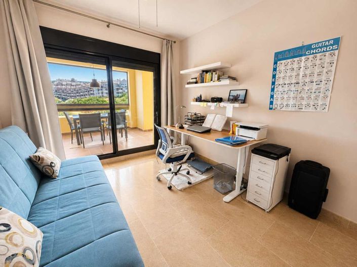 Image No.19-2 Bed Property for sale