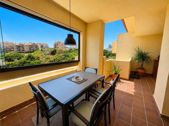 Image No.2-2 Bed Property for sale