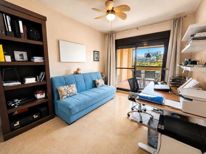 Image No.20-2 Bed Property for sale