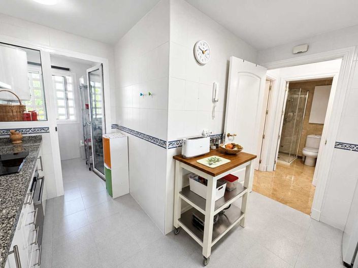 Image No.38-2 Bed Property for sale