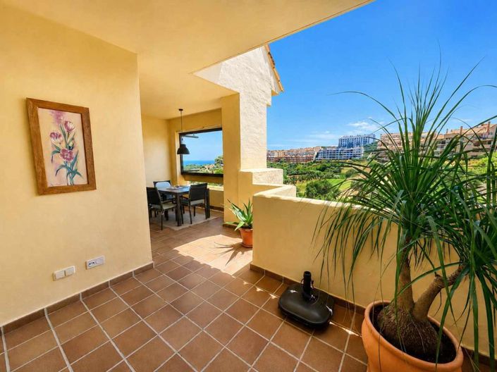 Image No.5-2 Bed Property for sale
