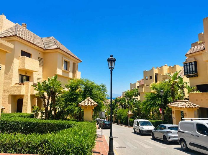 Image No.51-2 Bed Property for sale