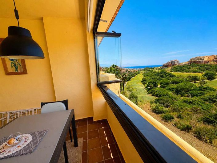 Image No.7-2 Bed Property for sale