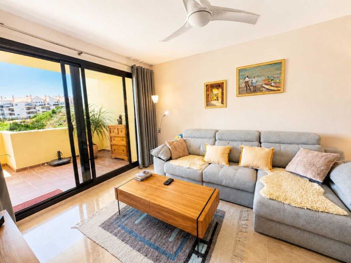 Image No.9-2 Bed Property for sale