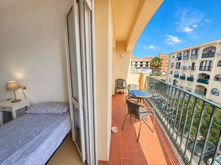 Image No.30-2 Bed Property for sale