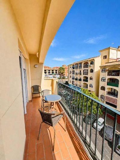 Image No.32-2 Bed Property for sale